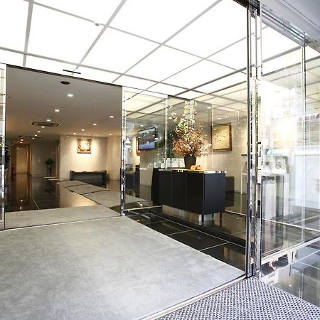 New Central Hotel Токио Экстерьер фото