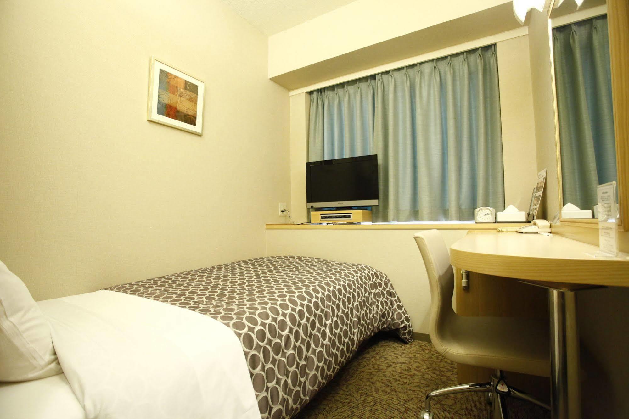 New Central Hotel Токио Экстерьер фото